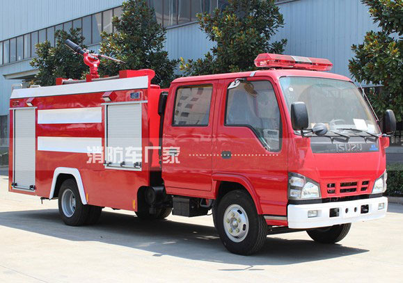 4噸五十鈴600P泡沫消防車價格3