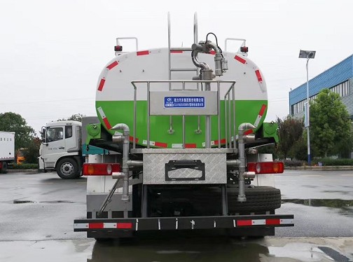 �|�L(f��ng)���\��늄�(d��ng)�߶˞�ˮ܇(ch��)�DƬ