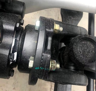 東風天錦小三軸灑水車傳動軸圖片 東風天錦小三軸灑水車傳動軸圖片