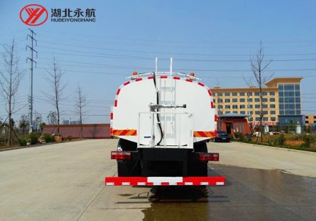 國(guó)六東風(fēng)多利卡D9路面清洗車圖片 國(guó)六東風(fēng)多利卡D9路面清洗車圖片