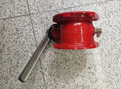 消防車大口徑水炮球閥圖片 消防車大口徑水炮球閥圖片