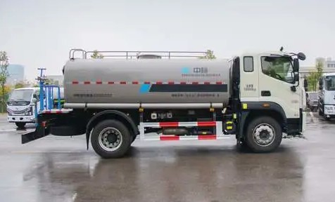 灑水車圖片 灑水車圖片