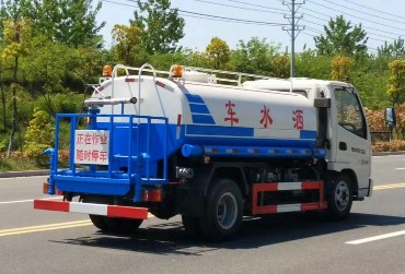 5噸小型灑水車 5噸小型灑水車
