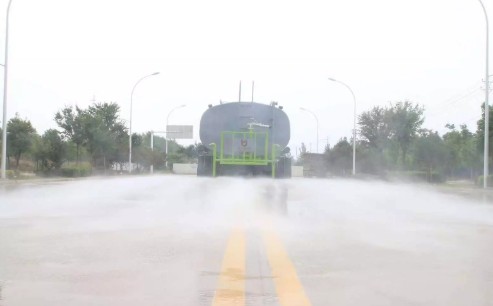程力新款灑水車圖片 程力新款灑水車圖片