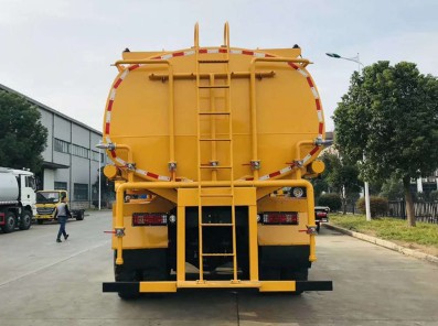 40���칤�V�Þ�ˮ܇�DƬ