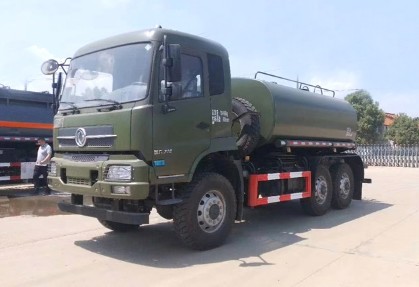 綠色灑水車圖片 綠色灑水車圖片