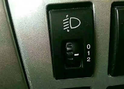 灑水車大燈調節 灑水車大燈調節