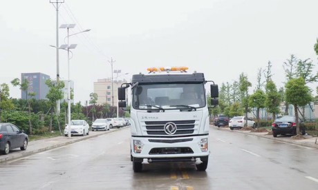 國六東風專底12噸灑水車 國六東風專底12噸灑水車