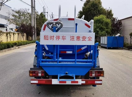 藍牌小型3噸灑水車圖片 藍牌小型3噸灑水車圖片