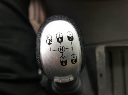 國六重汽汕德卡15方灑水車圖片 國六重汽汕德卡15方灑水車圖片