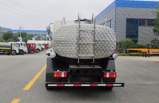 5方不銹鋼運(yùn)水車圖片 5方不銹鋼運(yùn)水車圖片