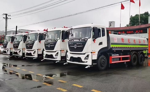 國(guó)六東風(fēng)天龍后雙橋18方灑水車批量發(fā)車圖片 國(guó)六東風(fēng)天龍后雙橋18方灑水車批量發(fā)車圖片