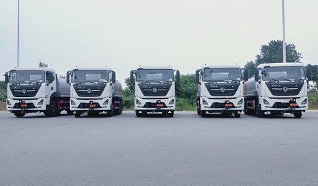 國(guó)六東風(fēng)天龍后雙橋18方灑水車批量發(fā)車圖片 國(guó)六東風(fēng)天龍后雙橋18方灑水車批量發(fā)車圖片