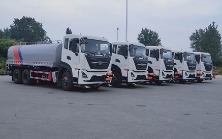 國(guó)六東風(fēng)天龍后雙橋18方灑水車批量發(fā)車圖片 國(guó)六東風(fēng)天龍后雙橋18方灑水車批量發(fā)車圖片