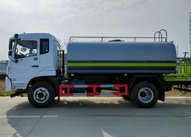 12方東風(fēng)福瑞卡F9灑水車 12方東風(fēng)福瑞卡F9灑水車